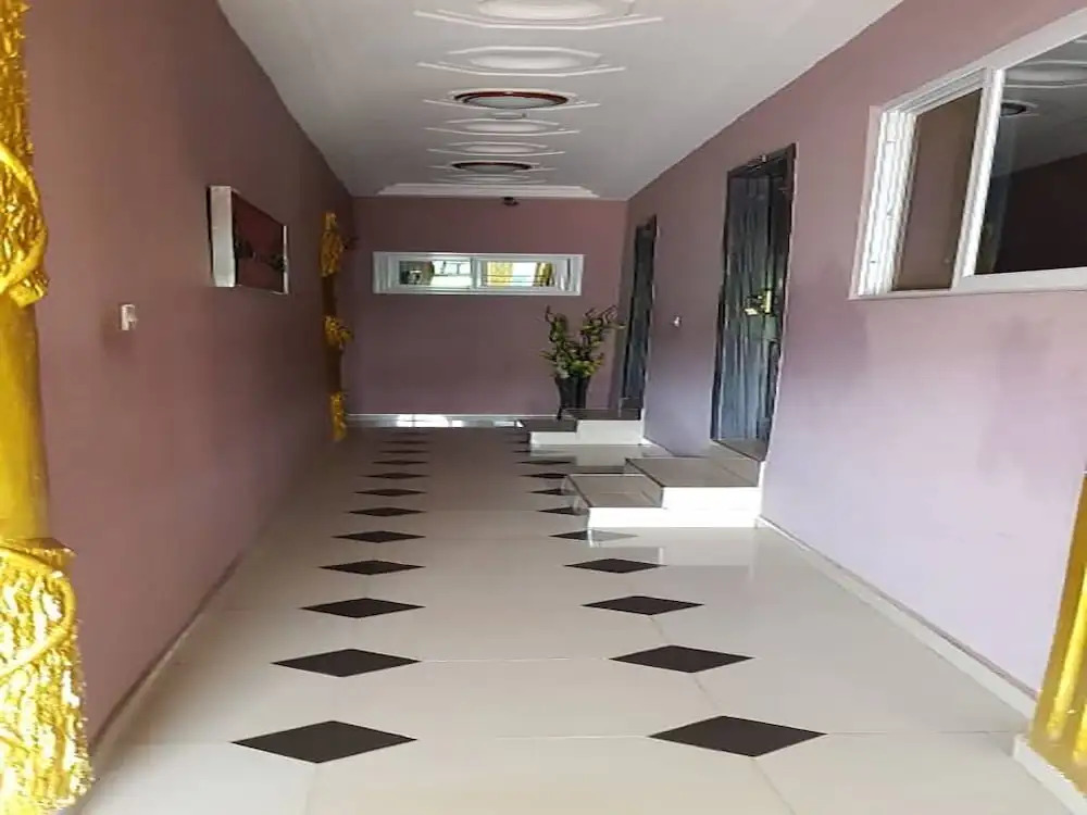 Holiday Home Hotel