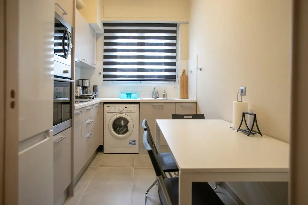 Luxurious 5 bedroom-3 bathroom Apartment 2- Athens