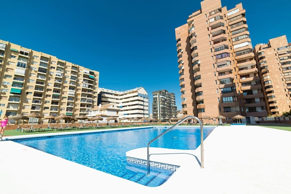 Apartment With one Bedroom in Fuengirola, With Private Pool - 50 m From the Beach