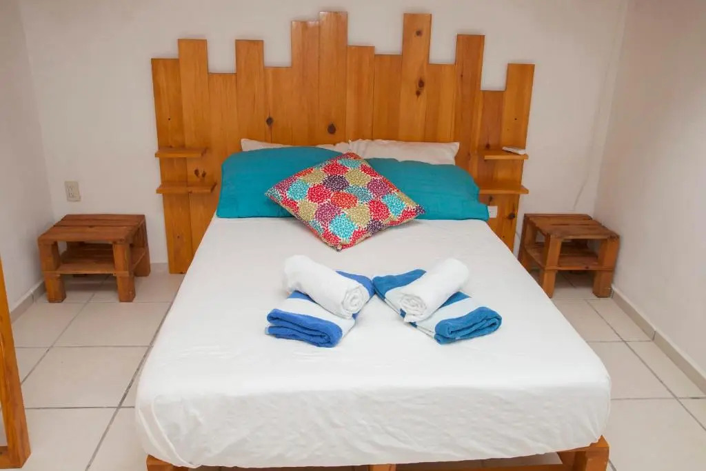 Beautiful Private Villa for 16 PAX with garden, BBQ and pool, Playa del Carmen