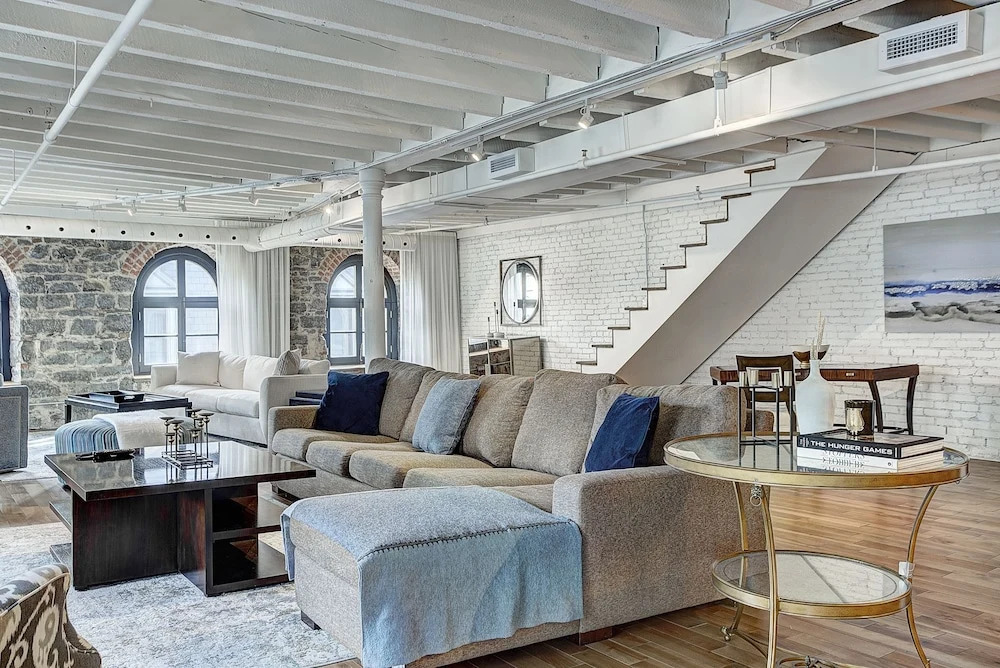 Saint Sulpice Lofts by Bakan - Old Montreal