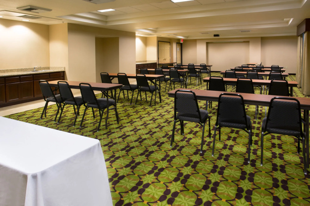 Holiday Inn Express Yreka-Shasta Area by IHG