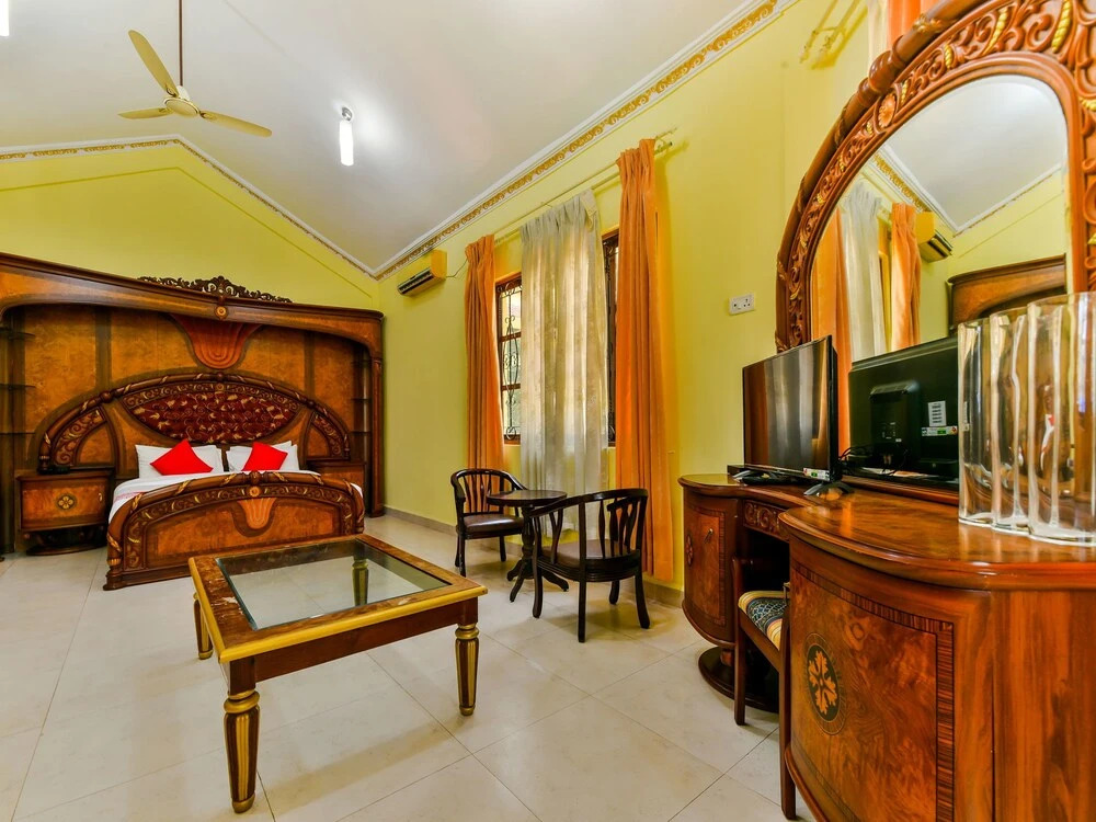 OYO 6431 Coconut Grove Royale
