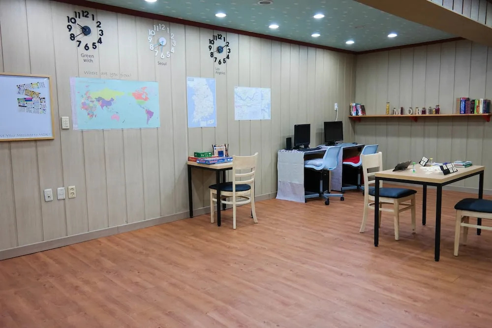 Mori Guesthouse - Hostel