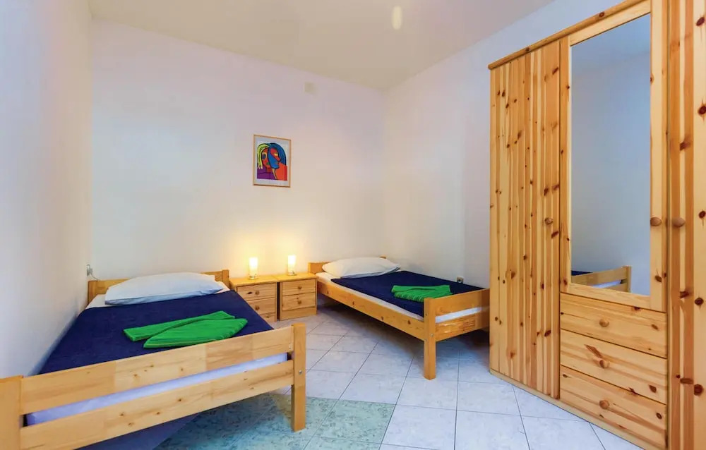 Beautiful Home in Crikvenica With Wifi and 2 Bedrooms