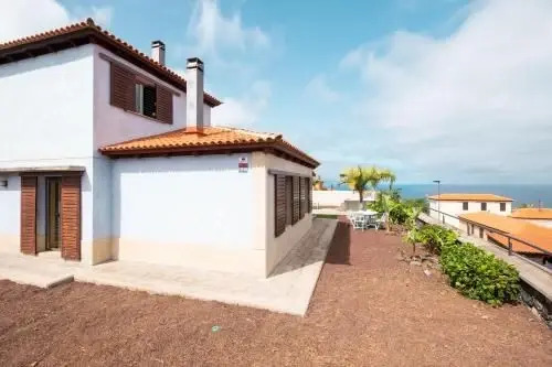 Salitre House