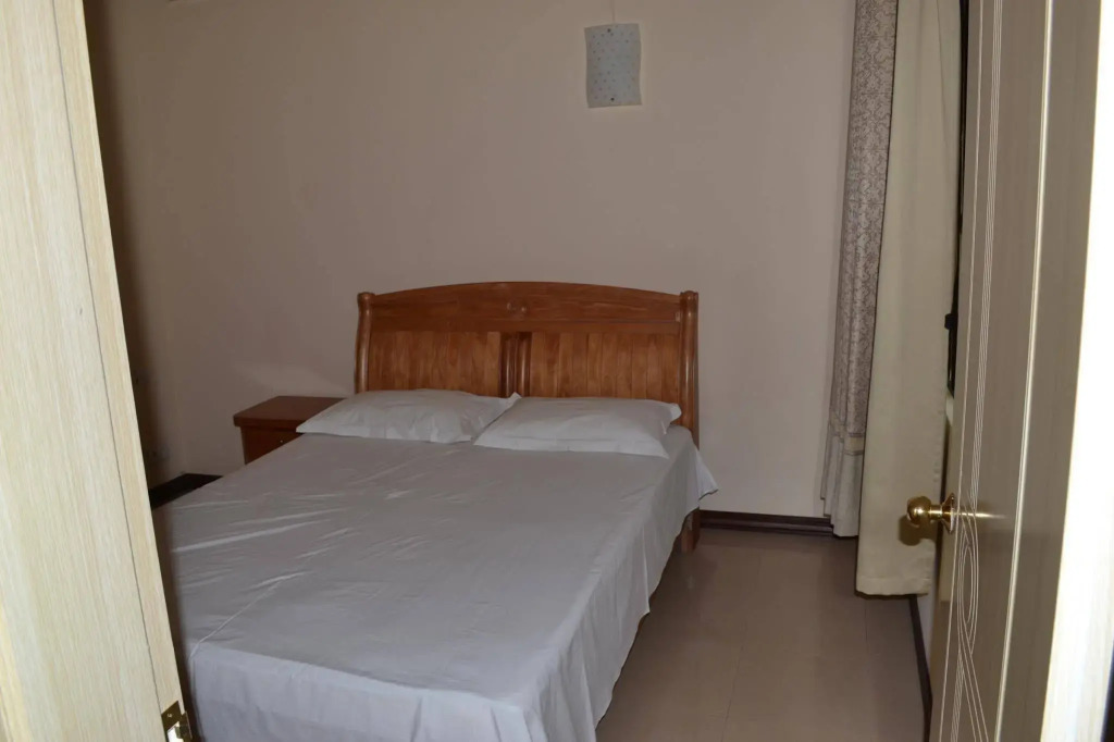 Jet Villa - Amandier 2-Bedroom Apartment with Pool near Flic en Flac Beach