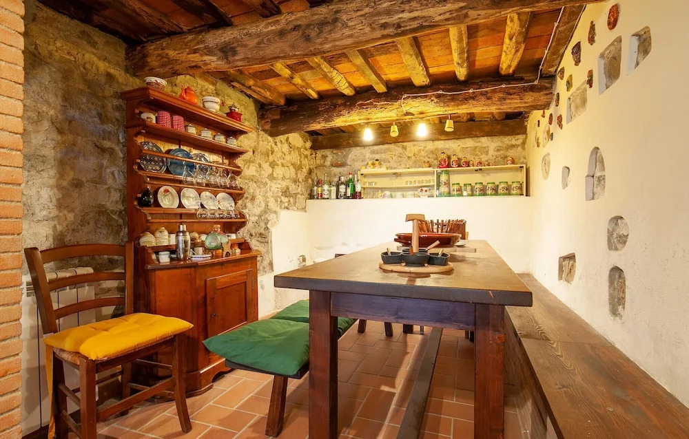 Amazing Home In Colognora Di Pescaglia