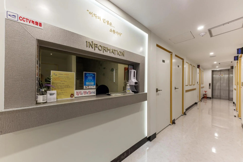 Cheongju Hotel Iya Chungbuk National University Branch
