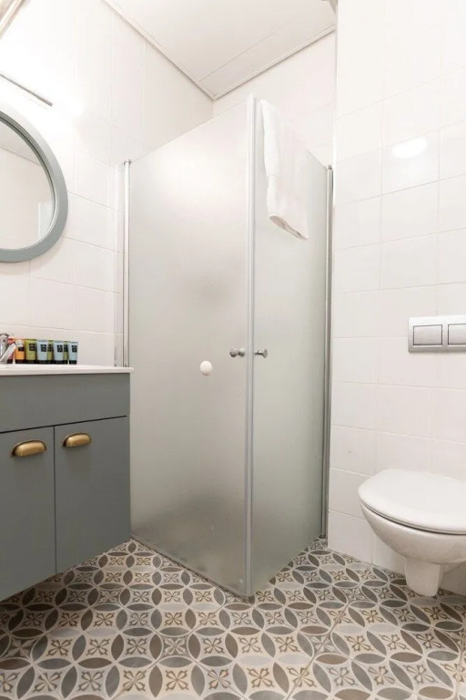 Eshel Suites