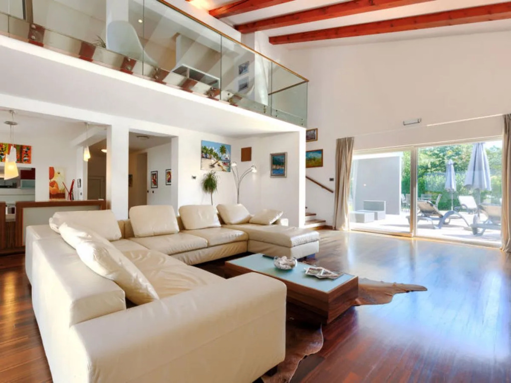 Holiday Home Lana by Interhome