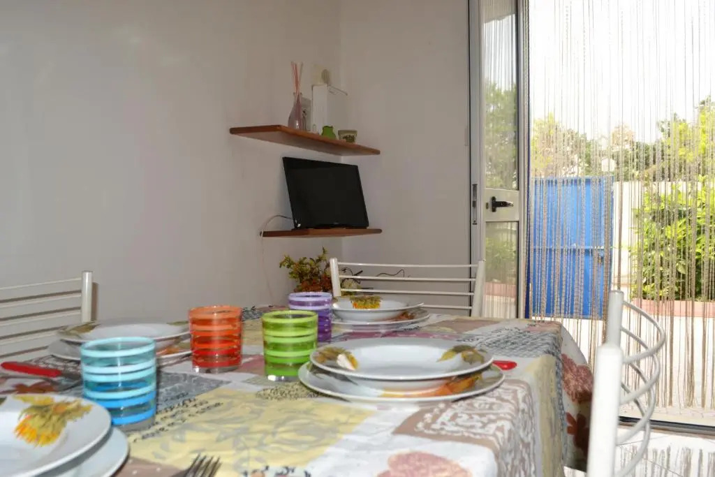 Charming Home On The Beach With Spacious Terraces Garden - Pets Allowed