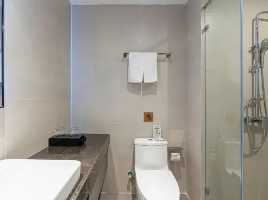Homeinn Selected Hotel (Linyi Xianggang Road Airport International Convention and Exhibition Center)