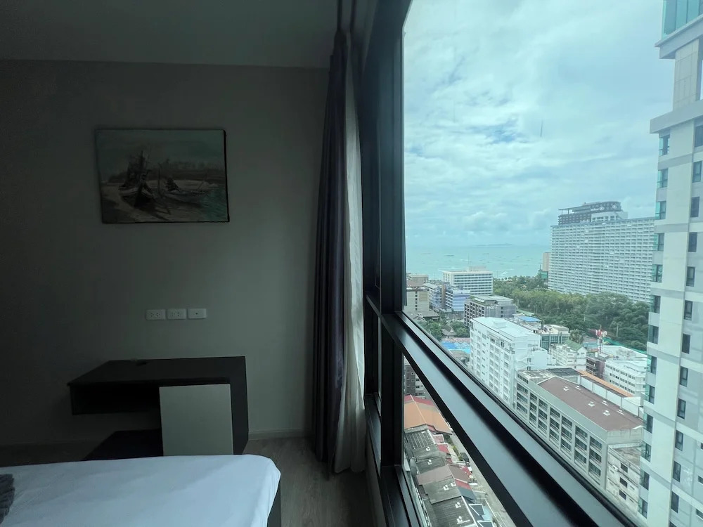 The Base Central Pattaya by WWC