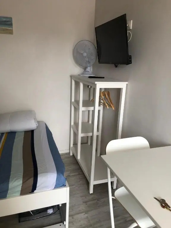 Joli Studio Meuble Proche de la Plage (Adults Only)