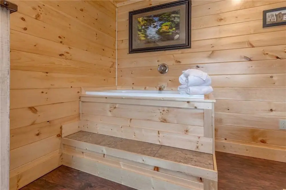 All About The View - Six Bedroom Cabin