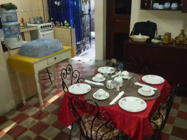 Fernandez and Friends Rooms