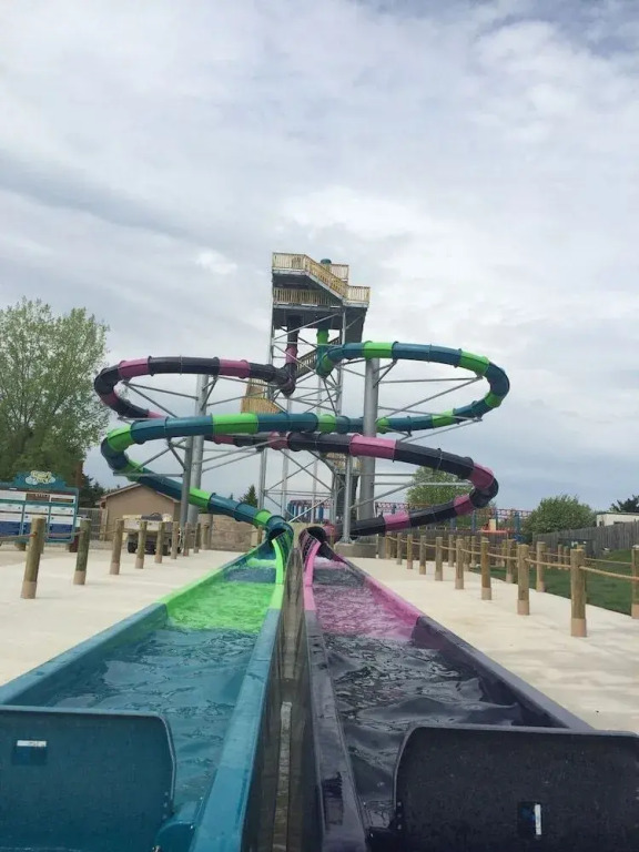Darien Lake Lodge on the Lake