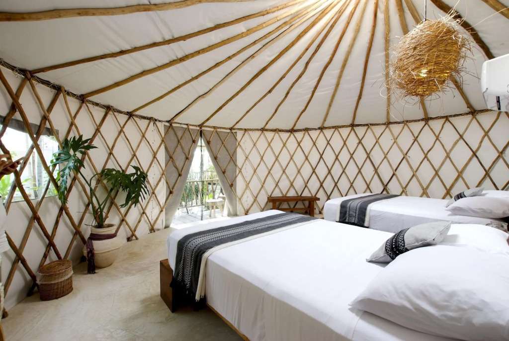 Huaya Camp