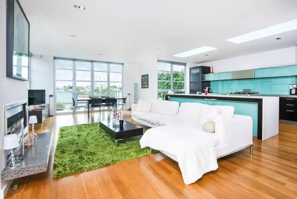 Designer Three Bedroom Home with Harbour Views