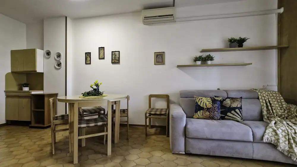 Lovely and Serene Flat Near Pluto Beach