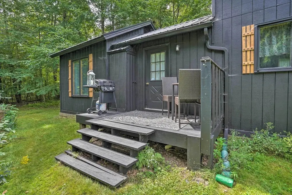 Rustic Unadilla Cottage on 15 Acres w/ Pond!