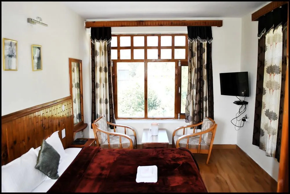 Hotel Chandertal Manali