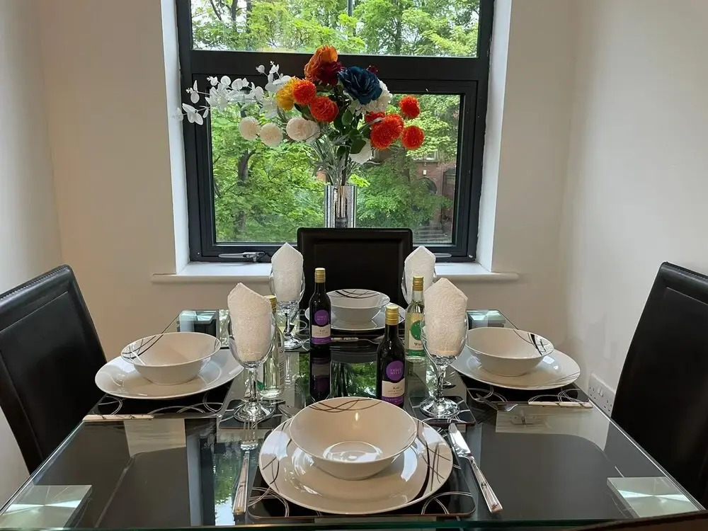 Clarendon Luxury Gated City Apartments