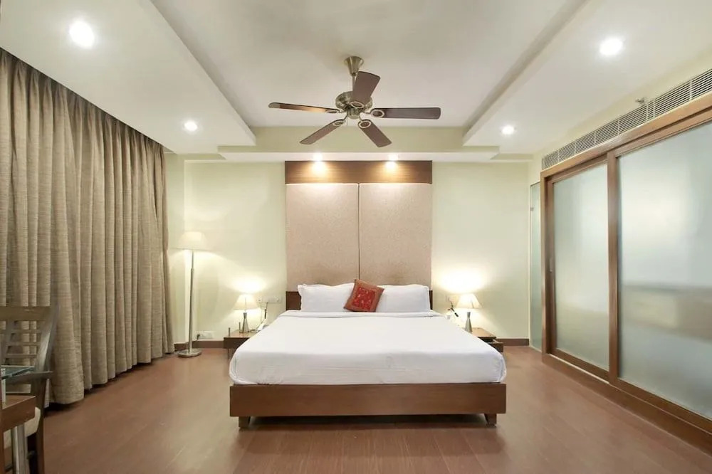 Cambay Resort Jamdoli