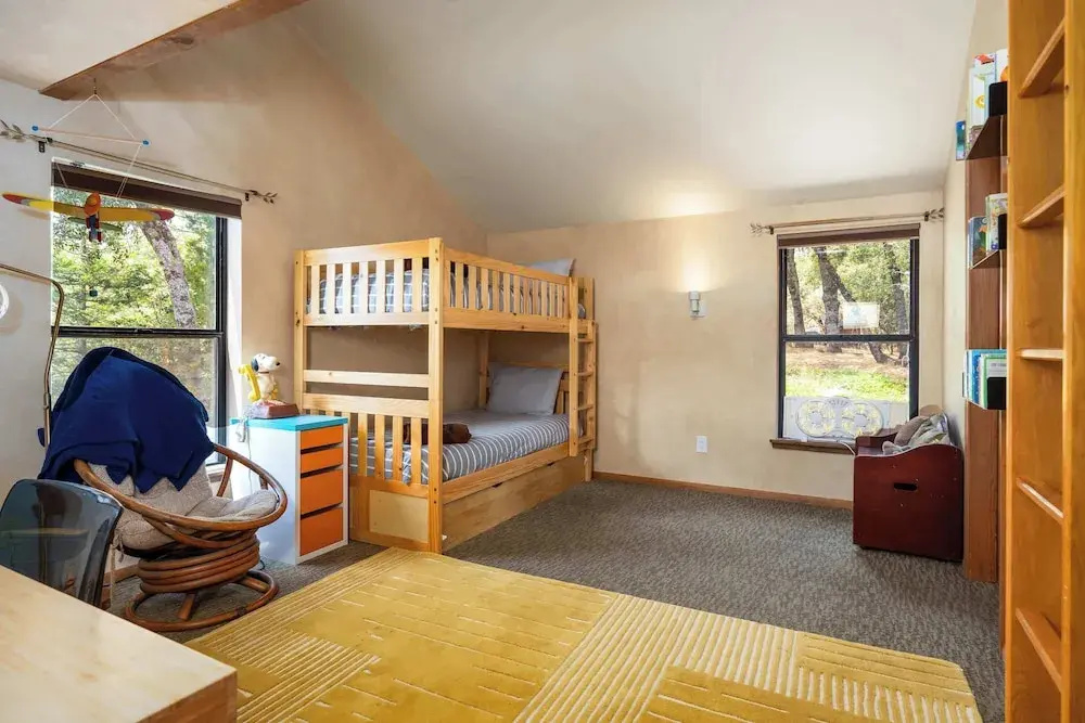 Happy Days Retreat With Private Pool!