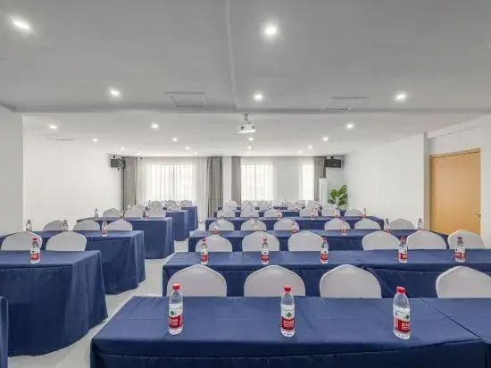 BoMu Hotel (Shaoxing China Textile City Keqiao Ancient Town Branch)
