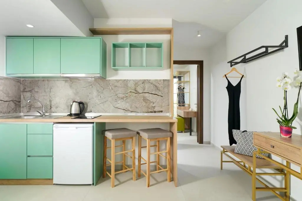 Miracle Suites by Klisma beach