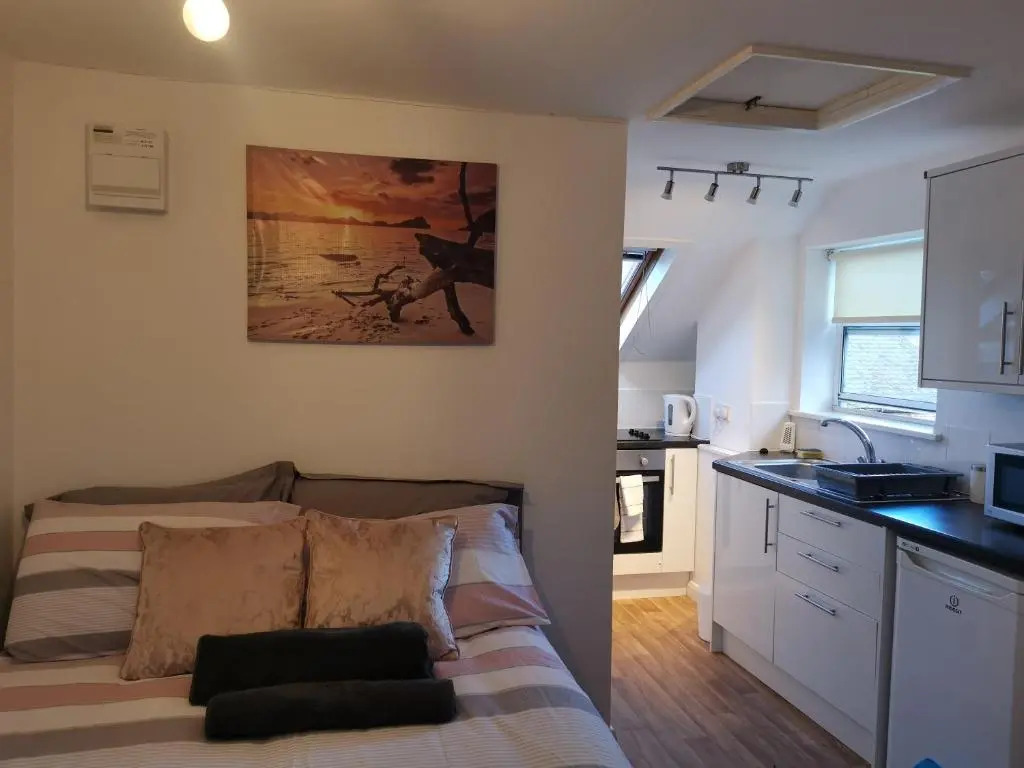 Unique Studio III with free WIFI