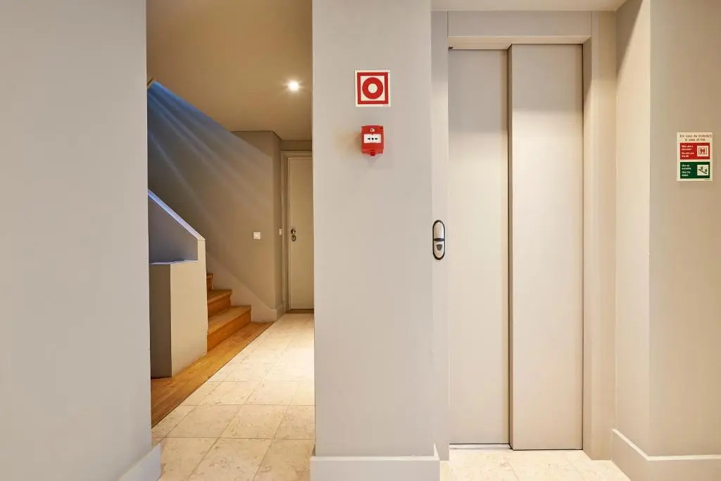 Modern Apartment Bica dos Olhos