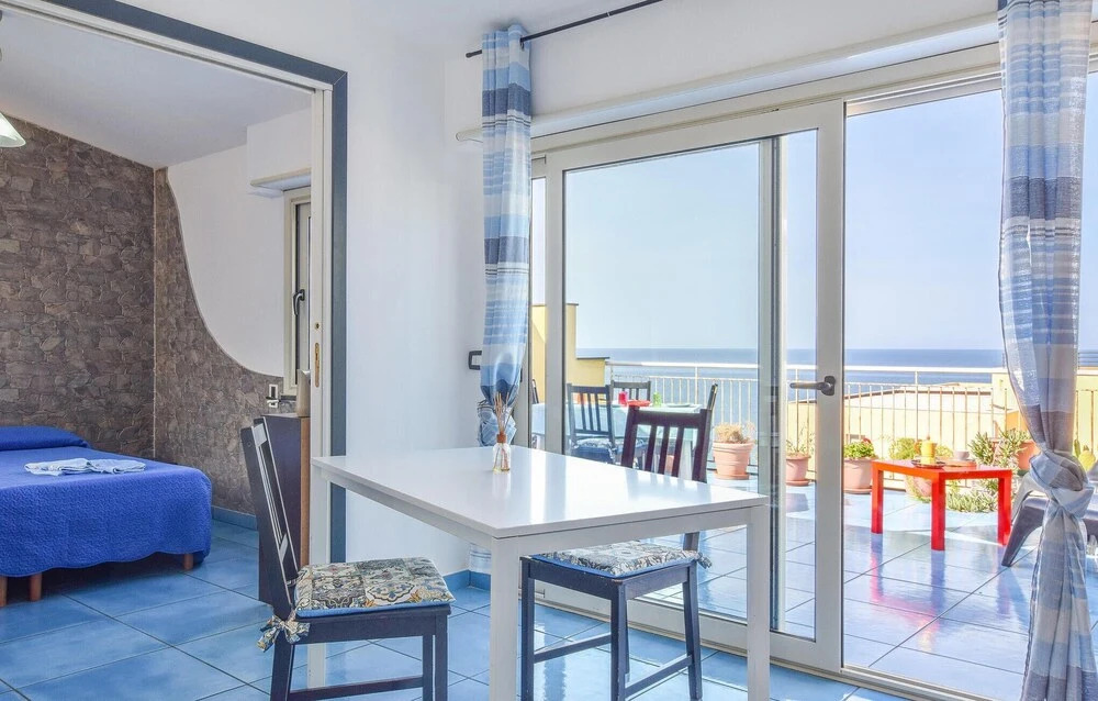 Beautiful Apartment in Capo D'orlando With 4 Bedrooms and Wifi