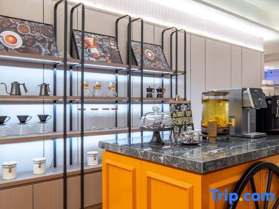 Homeinn Plus Hotel (Guiyang Qianlingshan Park Yan'an West Road Subway Station)