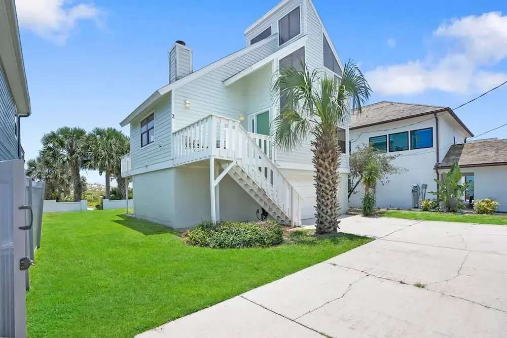 Oceanfront in St Aug Beach Patio BBQ Smart TVs