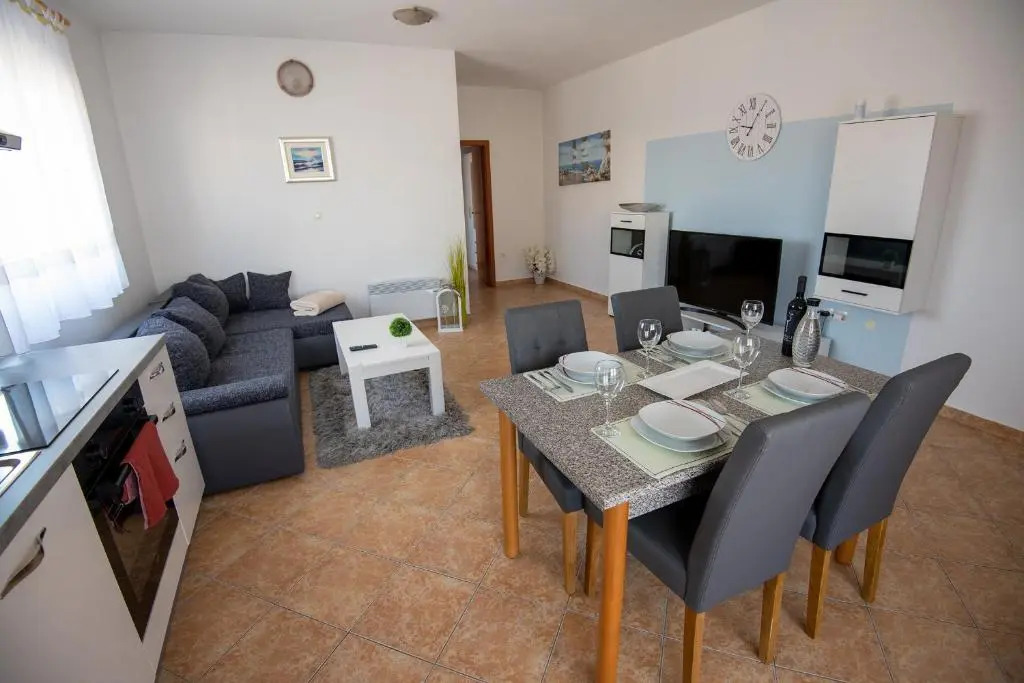 Apartments Mamut