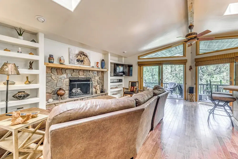 18 Mi to Ski Apache - Ruidoso Home Fit for Family!