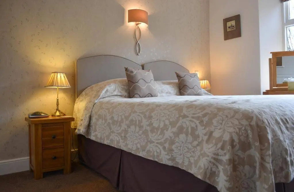 Riverside Bed  Breakfast