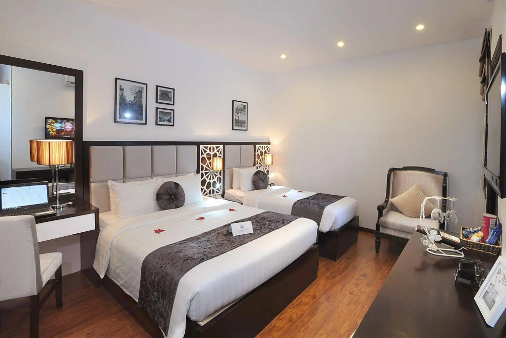 Hanoi Glance Hotel