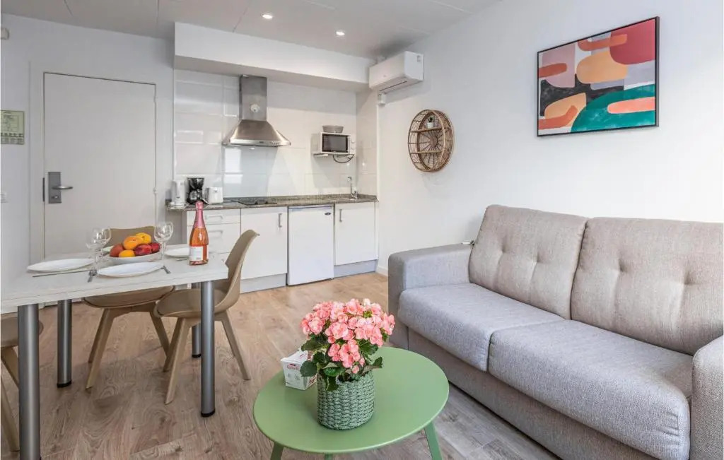 Awesome apartment in Lloret de Mar with 1 Bedrooms and WiFi