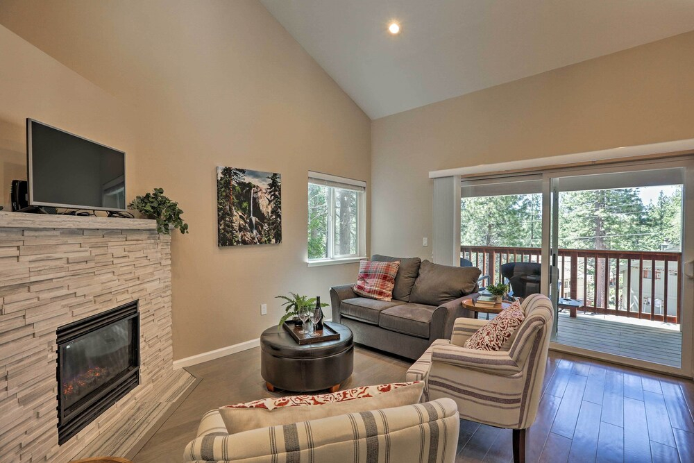 1 Mi to Skiing & Beaches: Incline Village Home
