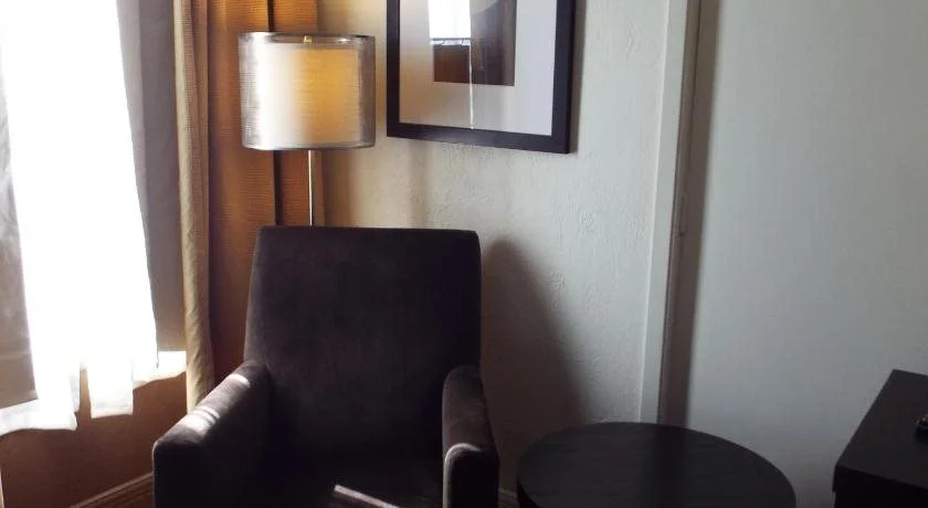 Shores Inn & Hotel