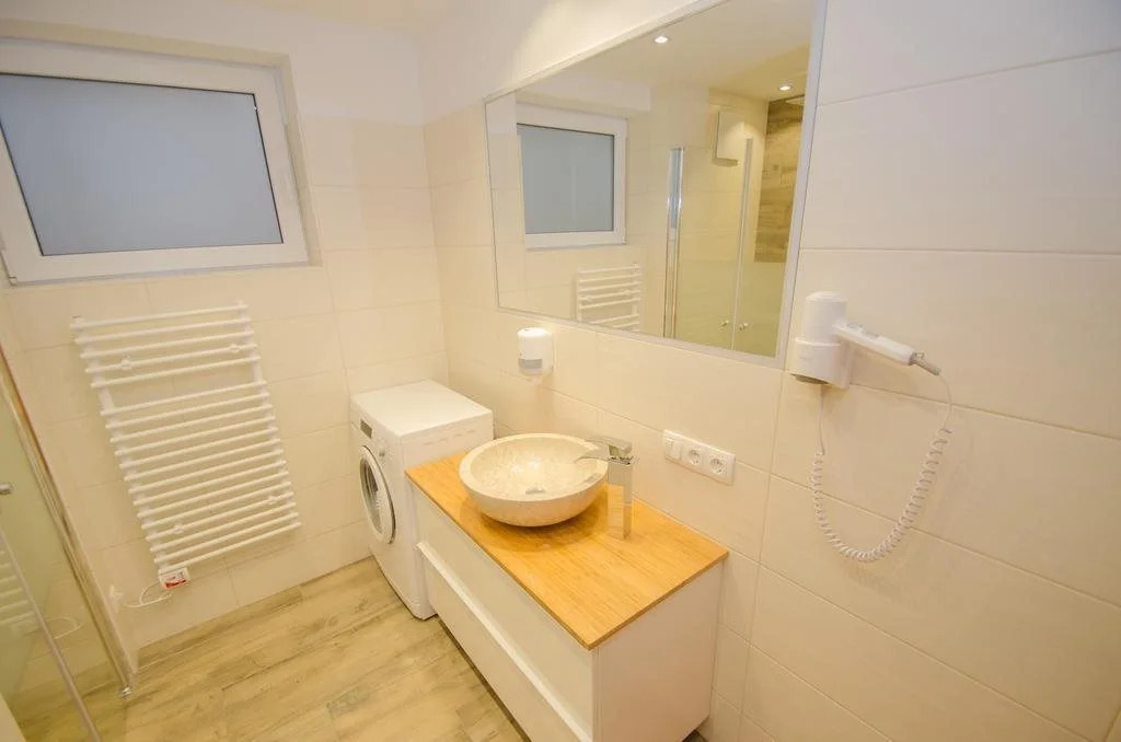 Apartment FUCHSLEHEN with terrace and mountain view by All in One Apartments