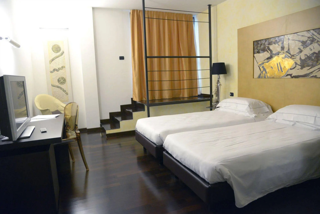 Continental Urban Art Hotel