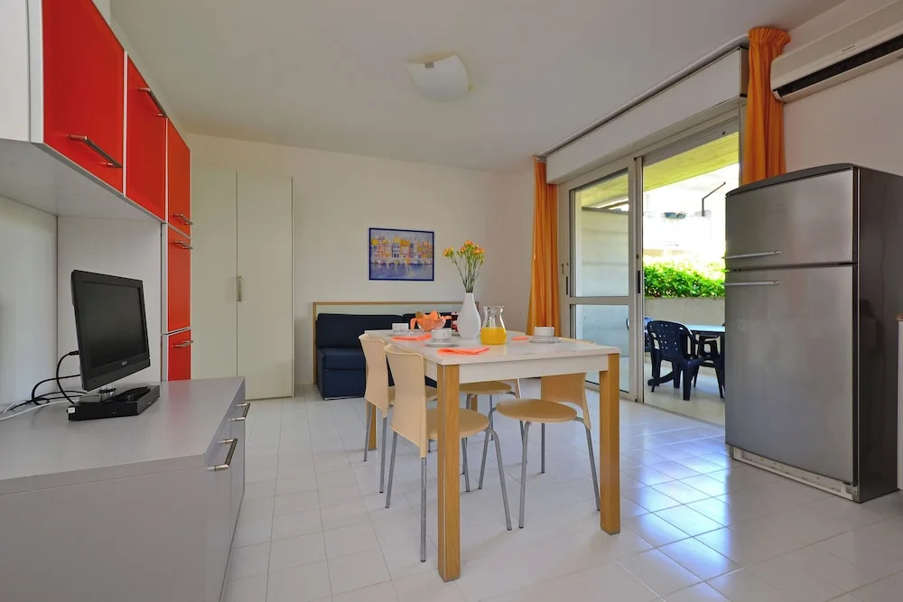 Ideal Equipped Retreat With Pool