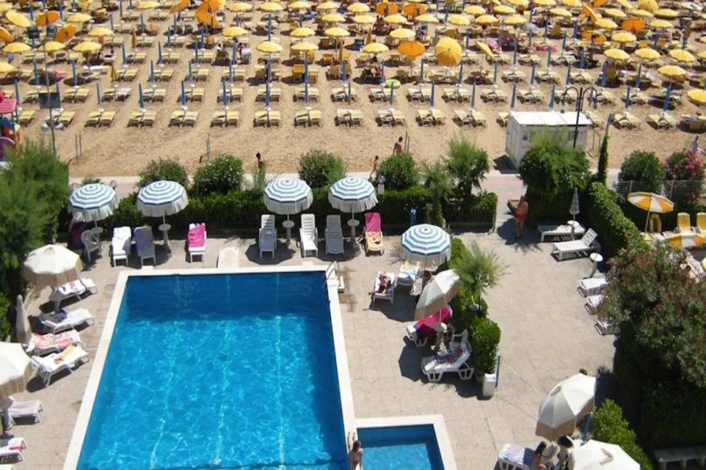 Hotel Imperial Palace