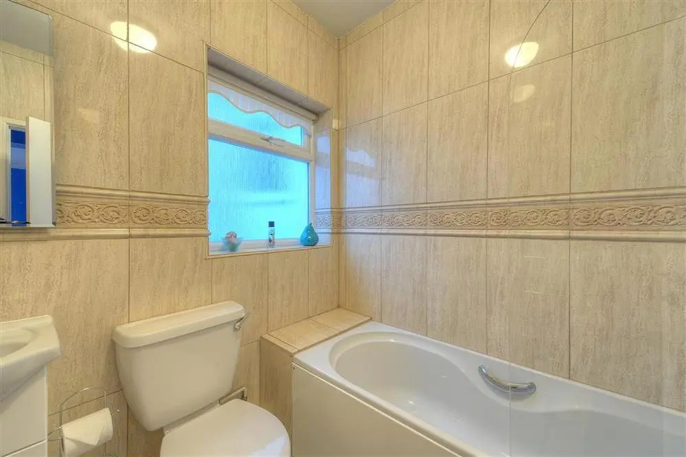 1 Harbour Heights