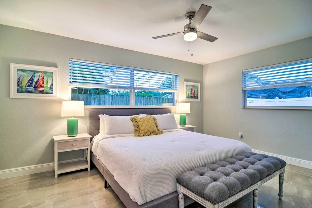 Updated Largo Getaway w/ Private Pool & Lanai!